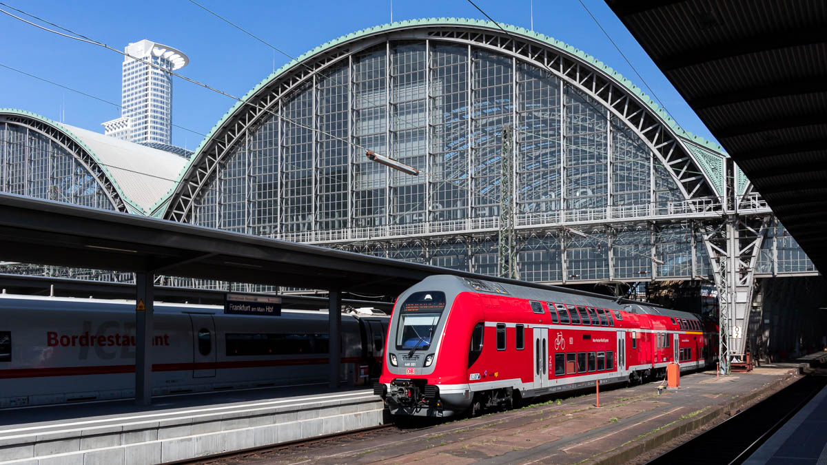 DB 446 001 Frankfurt(Main)Hbf