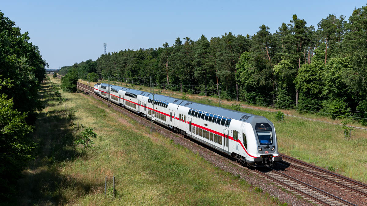 DB IC2-Steuerwagen Graben-Neudorf