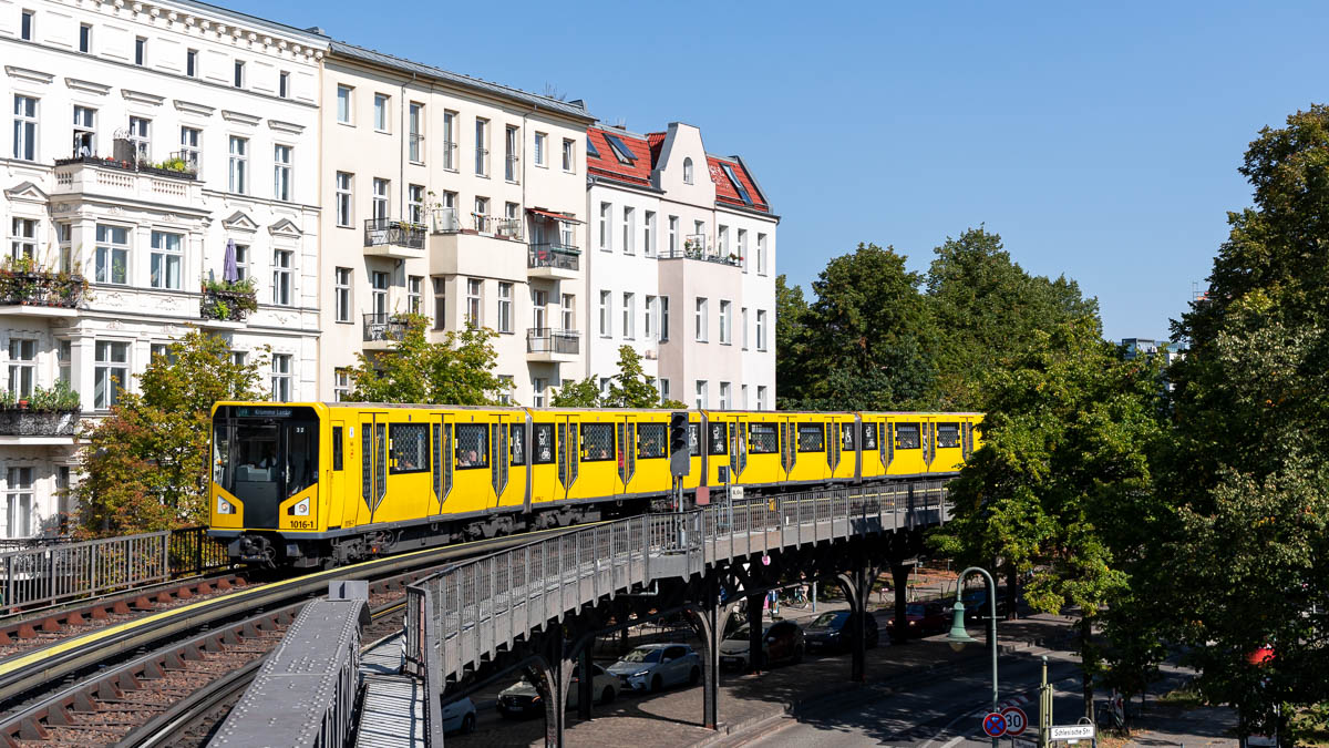 BVG 1016 (Typ HK06) Schlesisches Tor, Berlin