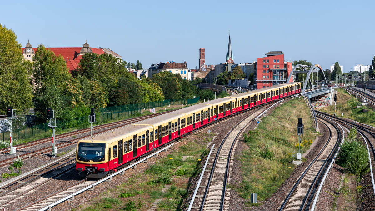 DB 481 037 Berlin Ostkreuz