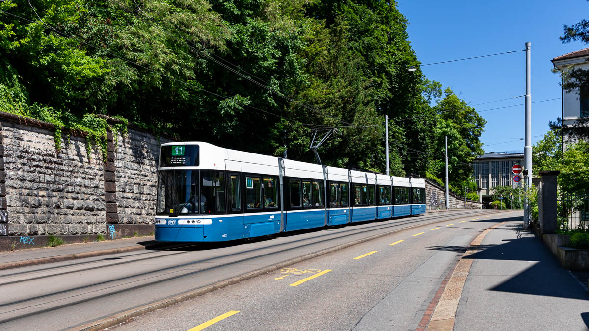 VBZ 4072 (Be 6/8 Flexity) Stadelhofen, Zürich