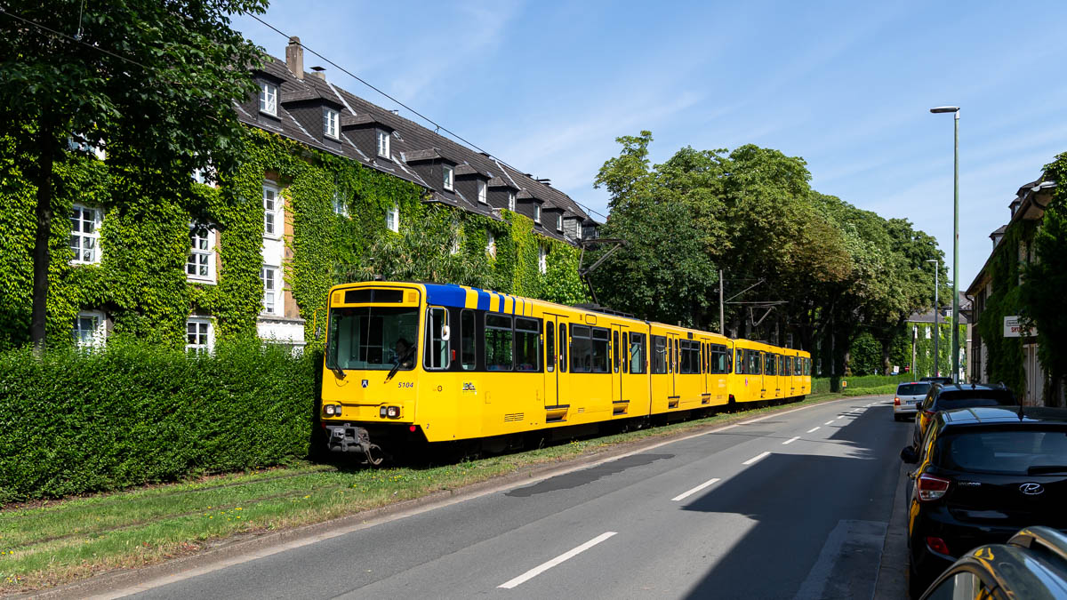 Ruhrbahn 5104 (Typ B80C) Laubenweg, Essen