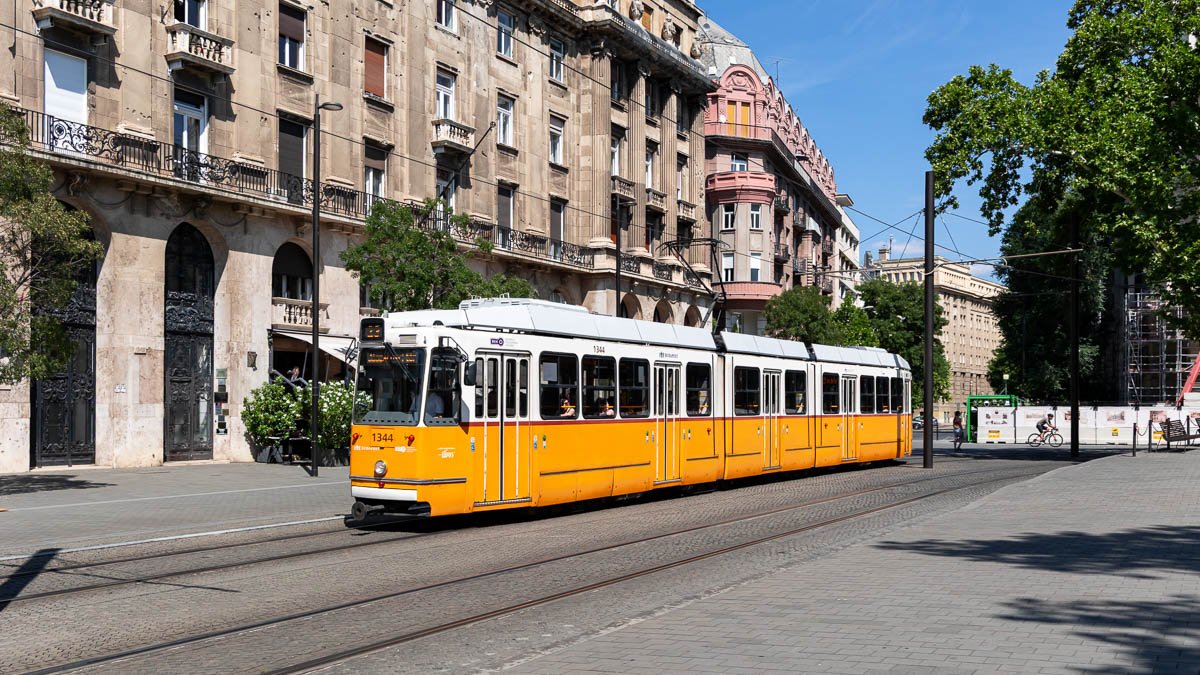 BKV 1344 (Typ KCSV7) Kossuth Lajos tér, Budapest