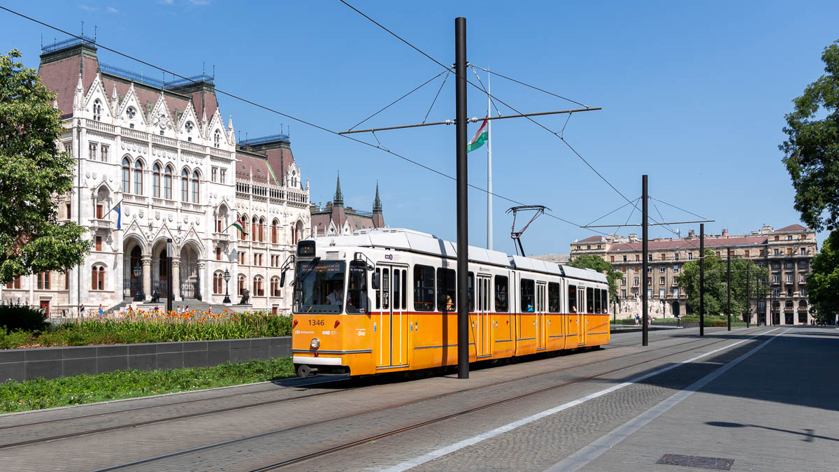 BKV 1346 (Typ KCSV7) Kossuth Lajos tér, Budapest