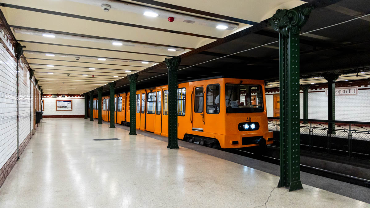 BKV 40 (Typ Ganz) Vörösmarty tér, Budapest