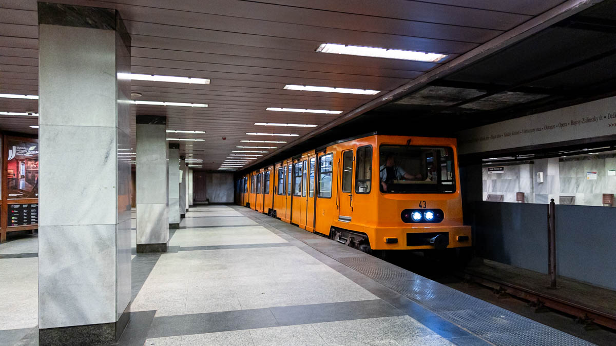 BKV 43 (Typ Ganz) Deák Ferenc tér, Budapest