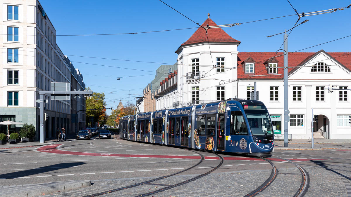 VAG 323 (Typ Urbos) Europaplatz, Freiburg i.Br.