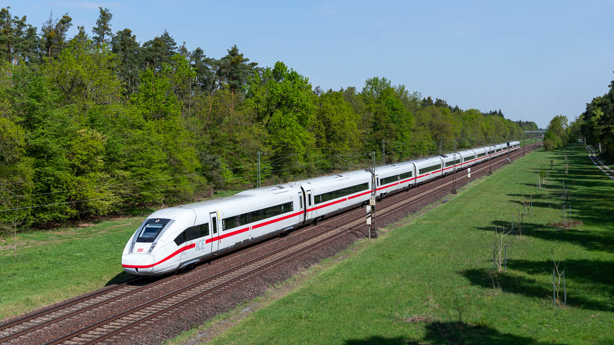 DB 412 068 Graben-Neudorf