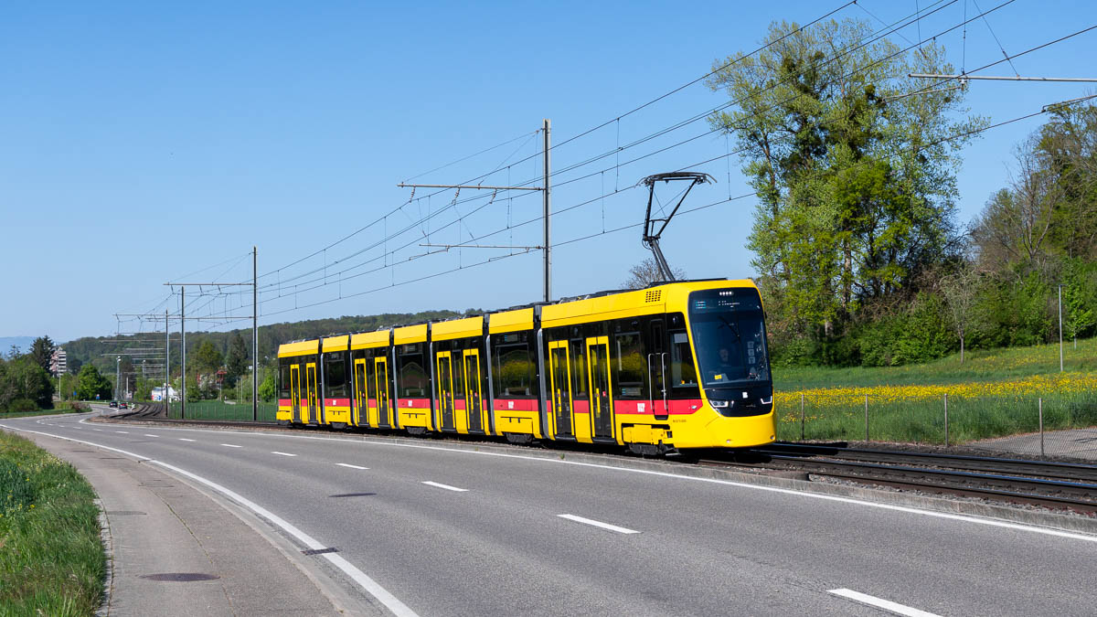 Straßenbahn Basel - BLT 4205 (Be 8/10 Tina) in Ettingen (Schweiz)