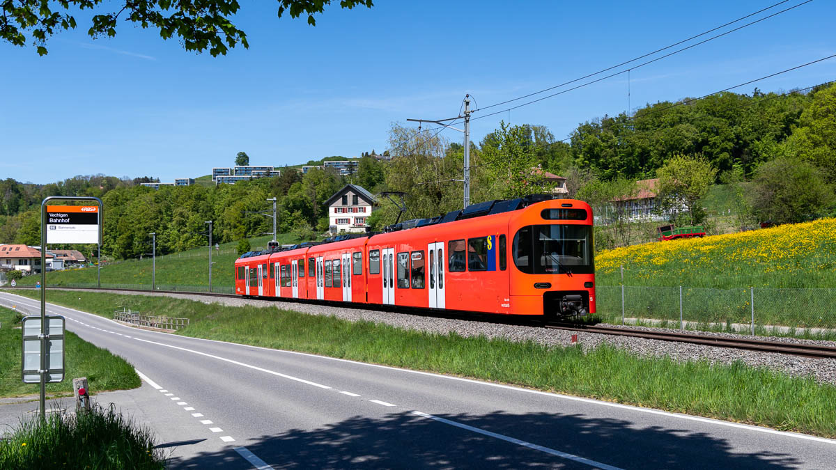 S-Bahn Bern - RBS 15 (Be 4/10 Worbla) in Vechigen (Schweiz)