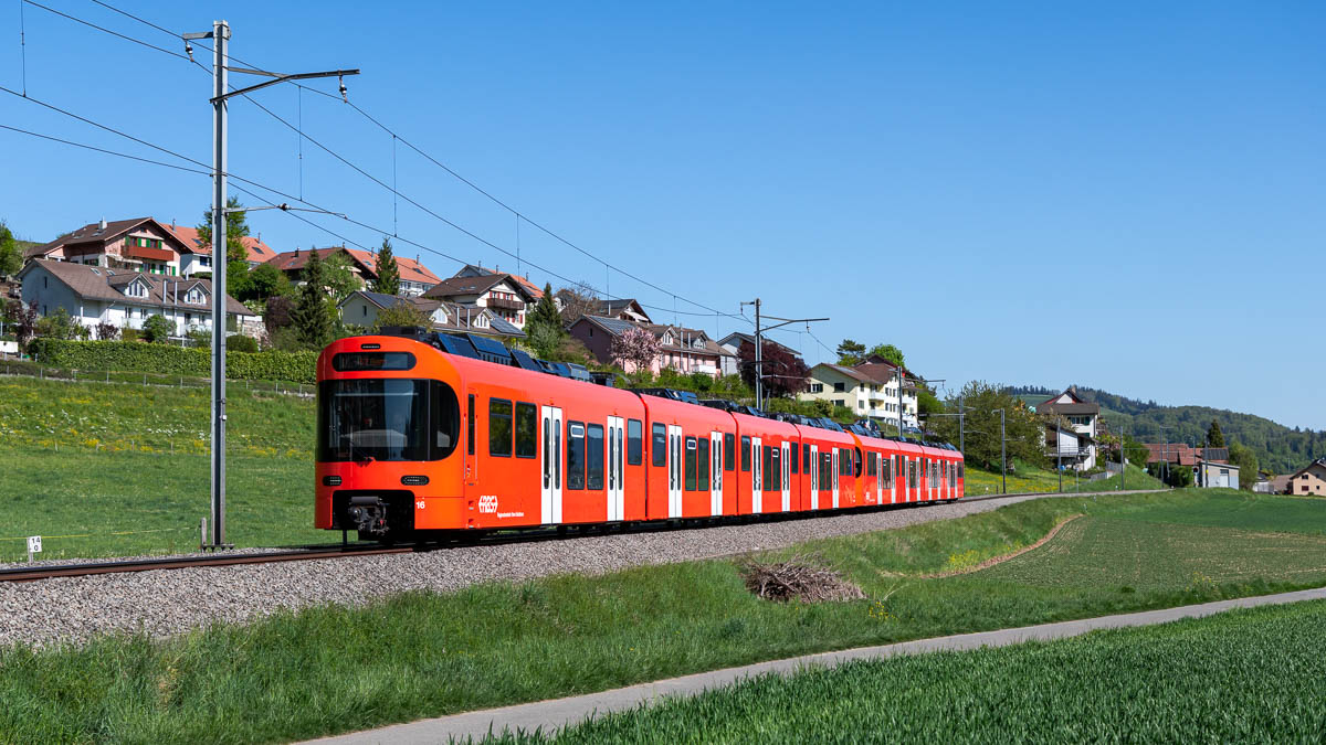 S-Bahn Bern - RBS 16 (Be 4/10 Worbla) in Stettlen (Schweiz)