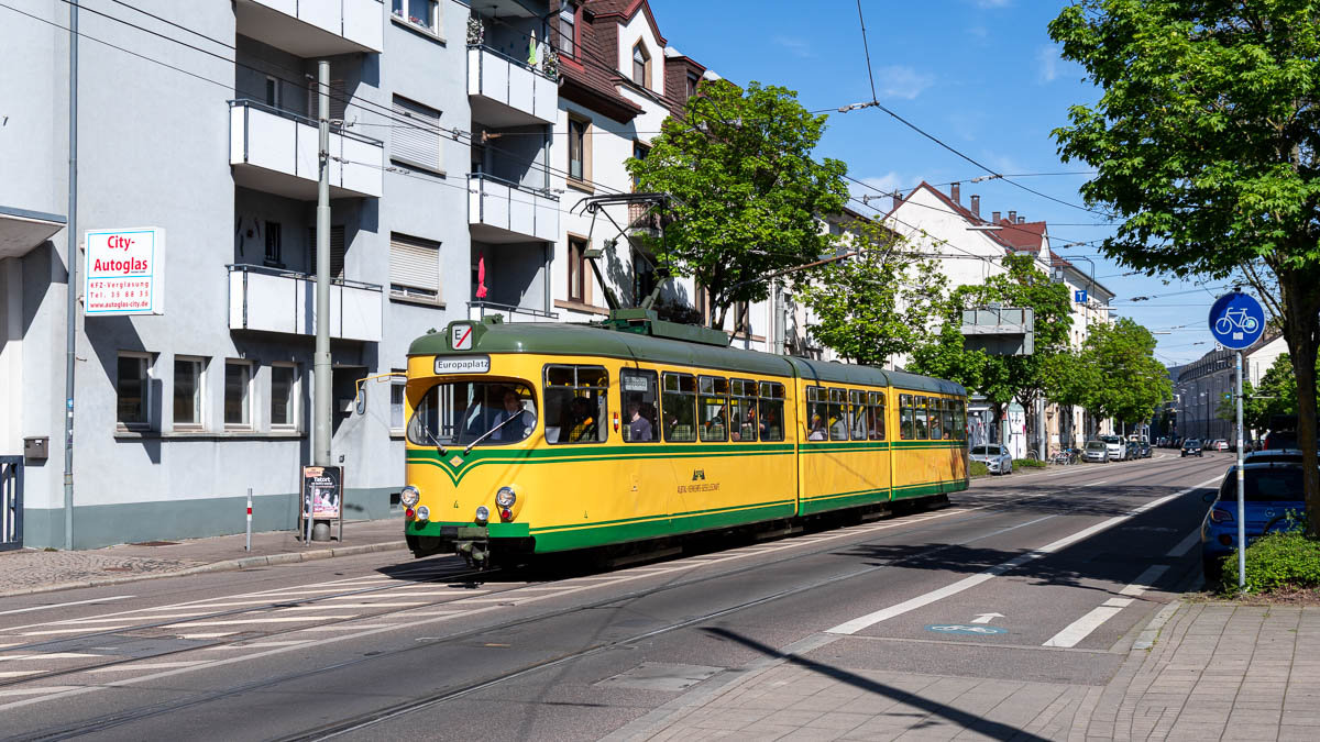 Straßenbahn Karlsruhe - AVG 4 (Typ GT8) bei Rüppurrer Straße, Karlsruhe