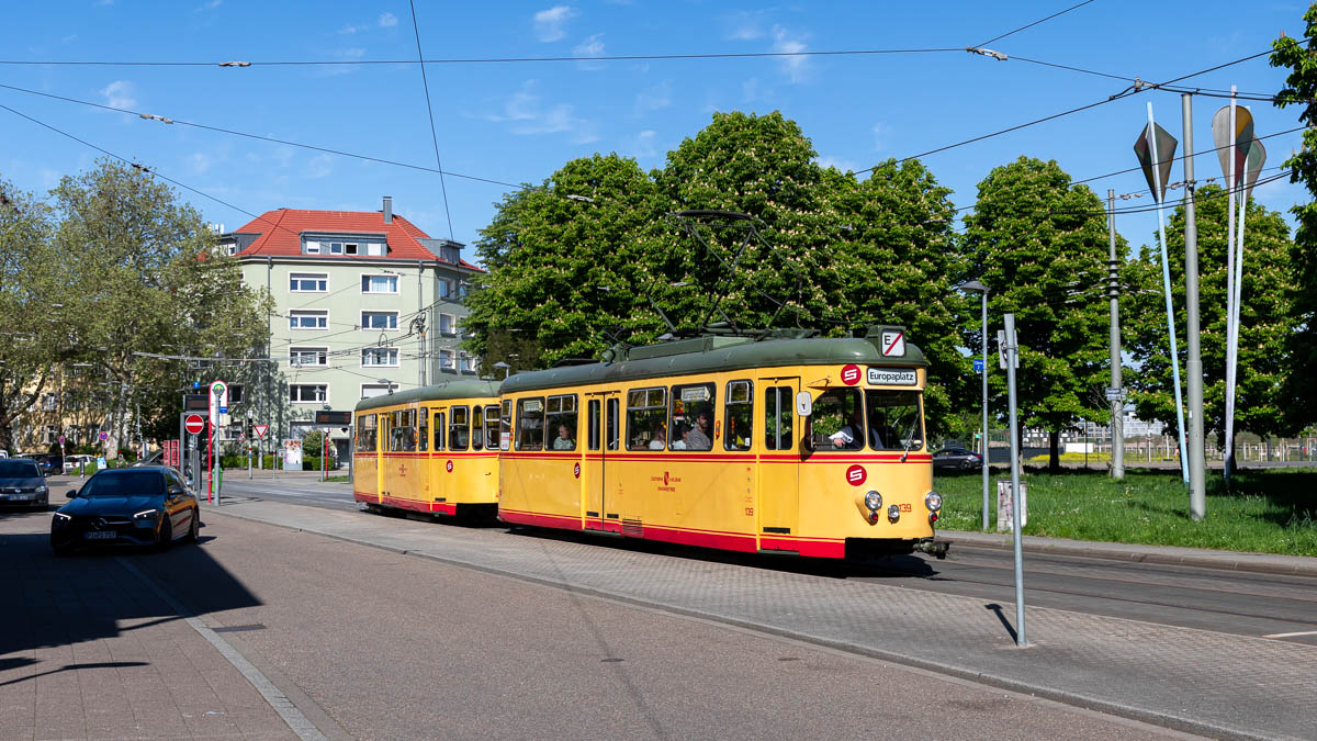 Straßenbahn Karlsruhe - VBK 139 (Typ T4) bei Tivoli, Karlsruhe