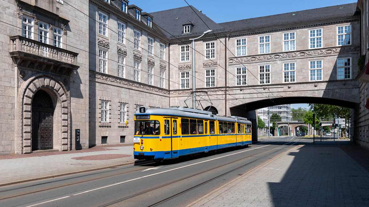 Straßenbahn Rhein-Ruhr: EVAG 1753 in Mülheim a.d.R., Stadtmitte