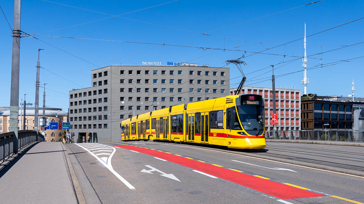 Straßenbahn Basel: BLT 175 in Basel, Münchensteinerbrücke
