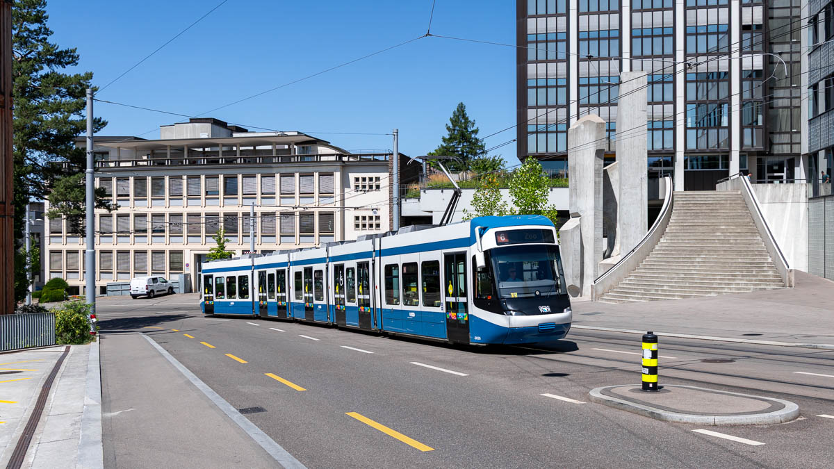 Straßenbahn Zürich: VBZ 3026 in Zürich, Voltastrasse